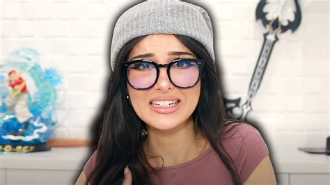 YouTube Temporarily Demonetizes SSSniperWolf After Doxxing  .